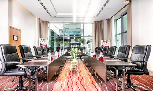 هتل آیبیس مال آف د امارات دبی